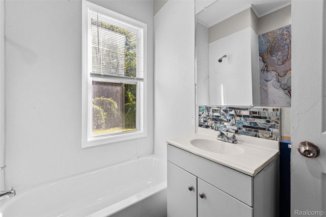 3707 Hunt Street, Detroit, MI 48207