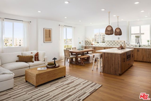 1672 Coral Sea Lane, Los Angeles, CA 90732