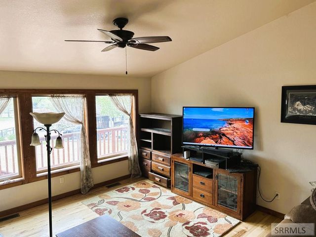 409 Lombard Street, Salmon, ID 83467