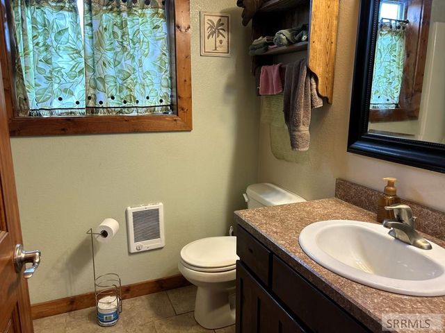 409 Lombard Street, Salmon, ID 83467