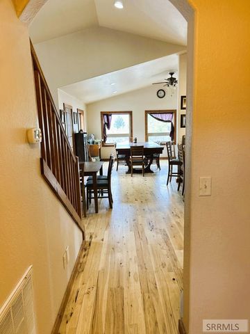 409 Lombard Street, Salmon, ID 83467