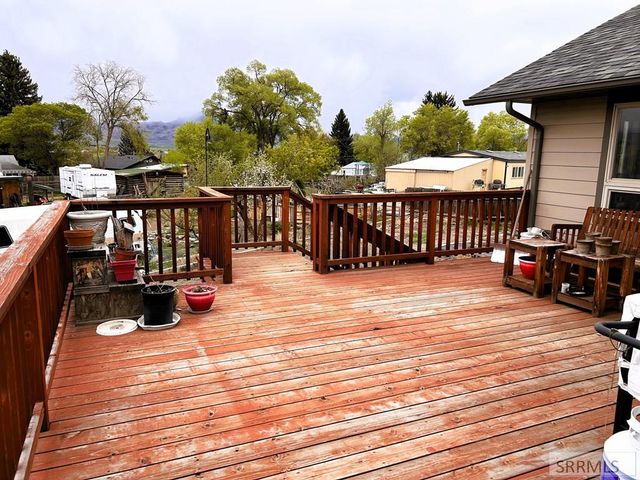 409 Lombard Street, Salmon, ID 83467