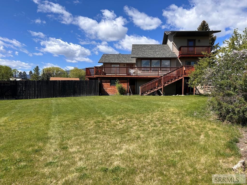 Image 1 of property listing at 409 Lombard Street, Salmon, ID 83467