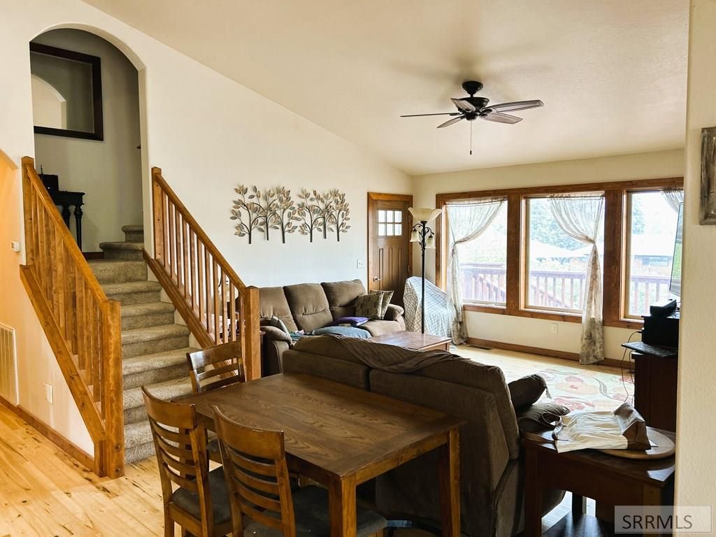 Image 14 of property listing at 409 Lombard Street, Salmon, ID 83467