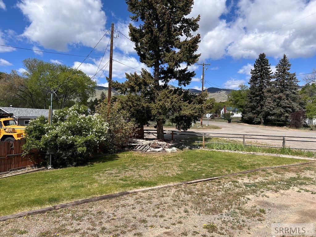 Image 43 of property listing at 409 Lombard Street, Salmon, ID 83467