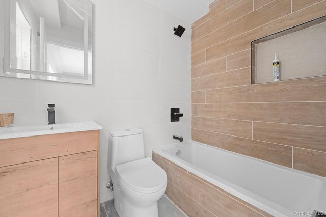 2217 Seymour Avenue, Bronx, NY 10469