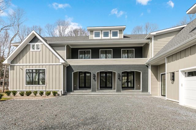 1355 Little Peconic Bay Road, Cutchogue, NY 11935