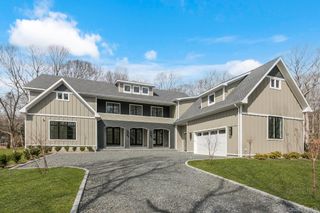 1355 Little Peconic Bay Road, Cutchogue, NY 11935