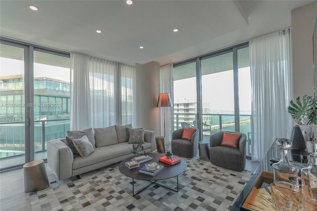 480 NE 31st St 4907, Miami, FL 33137