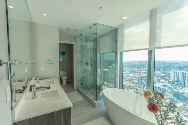 480 NE 31st St 4907, Miami, FL 33137