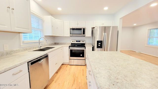 409 Sierra Drive, Wilmington, NC 28409