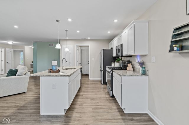 7141 Lillian Place, Cumberland, IN 46229