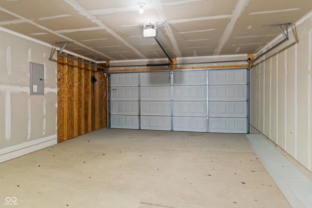 7141 Lillian Place, Cumberland, IN 46229