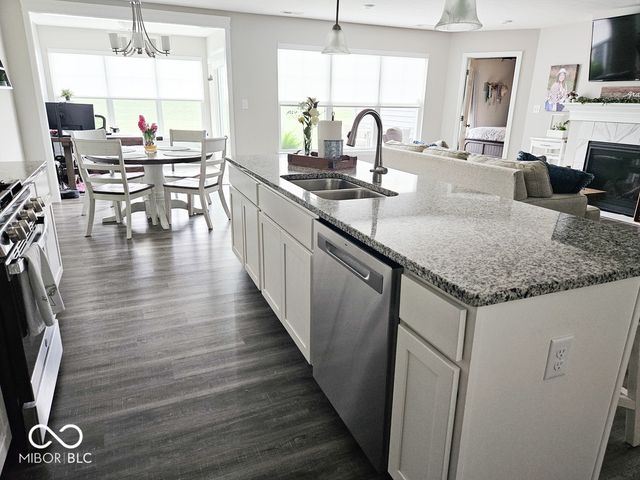 7141 Lillian Place, Cumberland, IN 46229