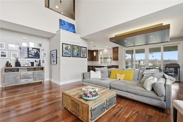 4502 NW 70th Terrace, Kansas City, MO 64151