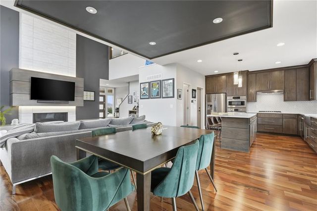 4502 NW 70th Terrace, Kansas City, MO 64151