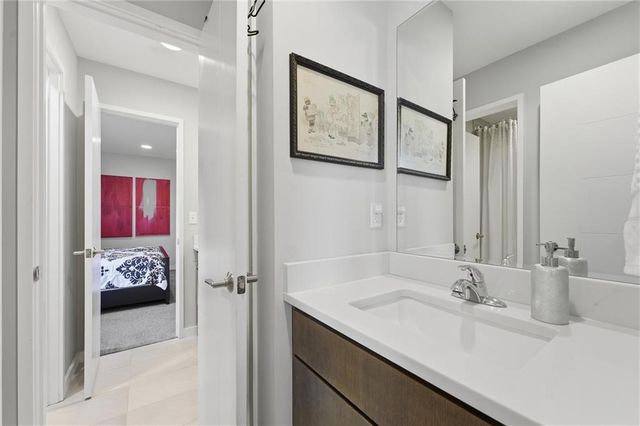 4502 NW 70th Terrace, Kansas City, MO 64151