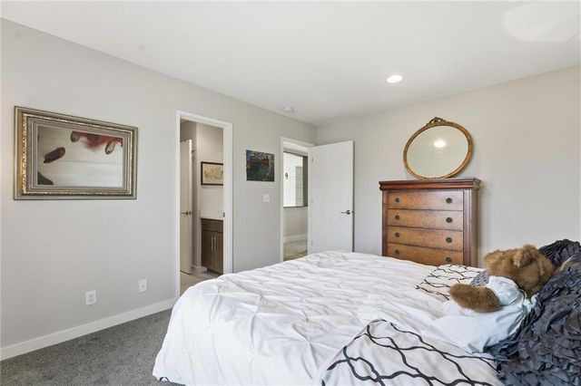 4502 NW 70th Terrace, Kansas City, MO 64151