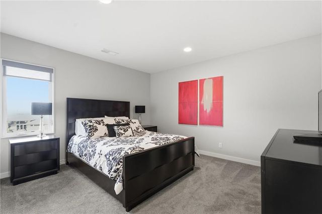 4502 NW 70th Terrace, Kansas City, MO 64151