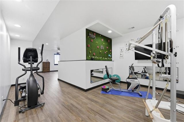 4502 NW 70th Terrace, Kansas City, MO 64151