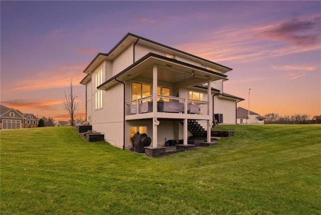 4502 NW 70th Terrace, Kansas City, MO 64151