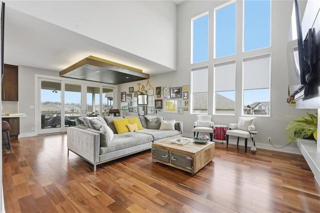 4502 NW 70th Terrace, Kansas City, MO 64151