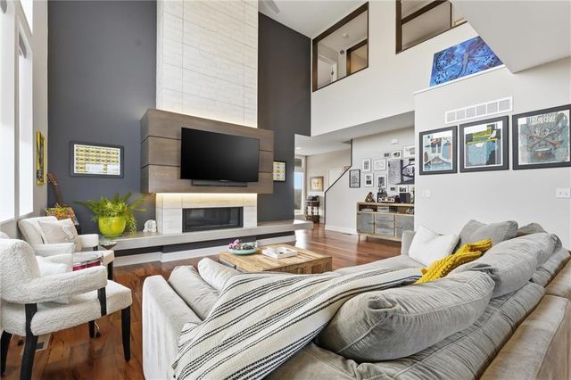 4502 NW 70th Terrace, Kansas City, MO 64151