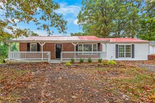 2774 Valleyspring Road, Kernersville, NC 27284