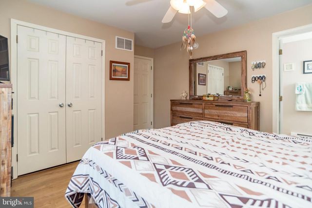 3820 NAPLES ST, Levittown, PA 19056