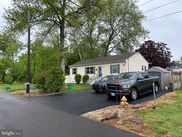 3820 NAPLES ST, Levittown, PA 19056