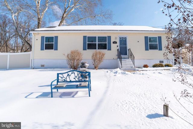 3820 NAPLES ST, Levittown, PA 19056