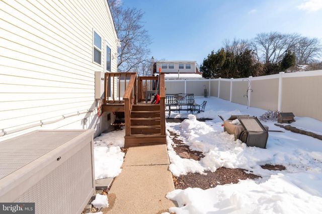 3820 NAPLES ST, Levittown, PA 19056