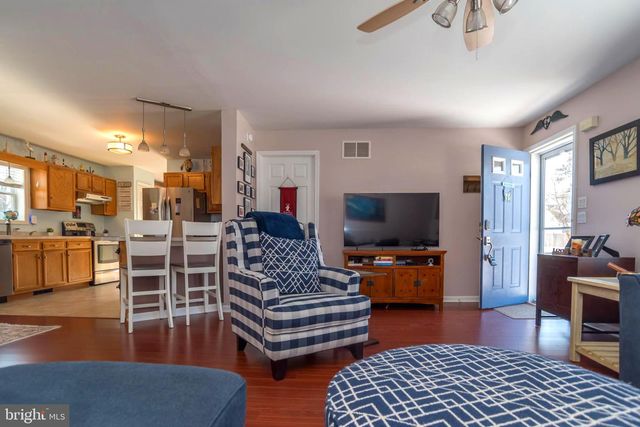 3820 NAPLES ST, Levittown, PA 19056