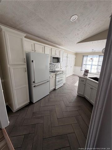 146 Canter Drive, Raeford, NC 28376