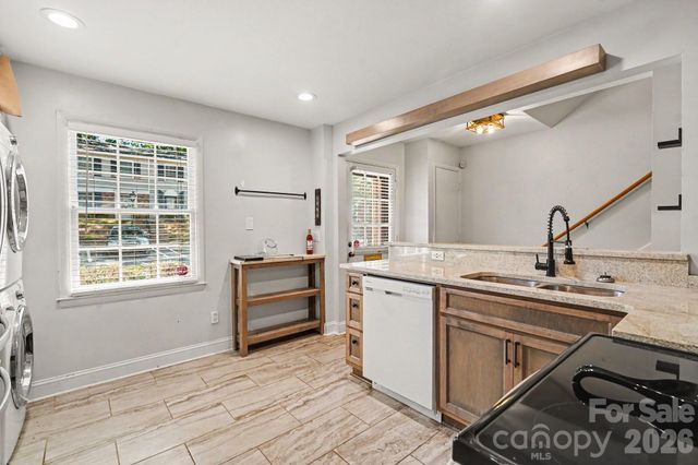 4605 Hedgemore Drive H, Charlotte, NC 28209