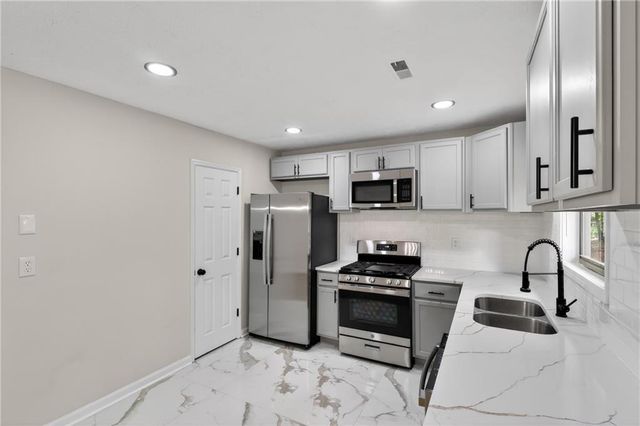 160 Running Bear Trail Trail, Fayetteville, GA 30214