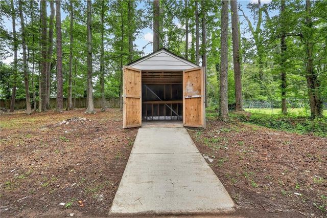 160 Running Bear Trail Trail, Fayetteville, GA 30214