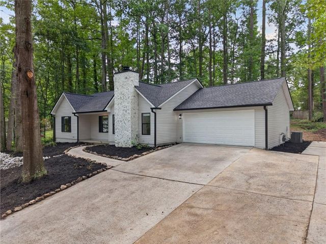 160 Running Bear Trail Trail, Fayetteville, GA 30214