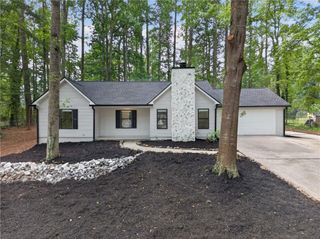 160 Running Bear Trail Trail, Fayetteville, GA 30214