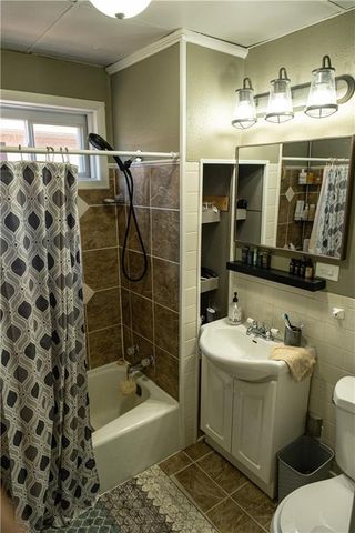 605 W 3rd Street, Pittsburg, KS 66762