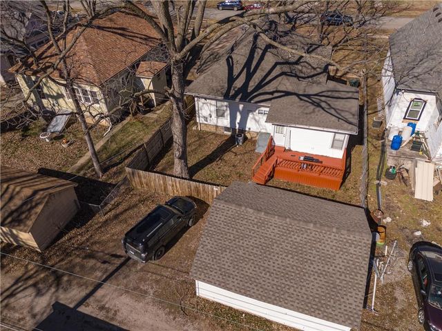 605 W 3rd Street, Pittsburg, KS 66762