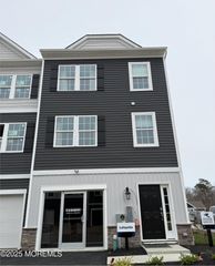 10 Bay Breeze Drive, Waretown, NJ 08758