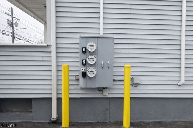 369 Totowa Ave, Paterson City, NJ 07502