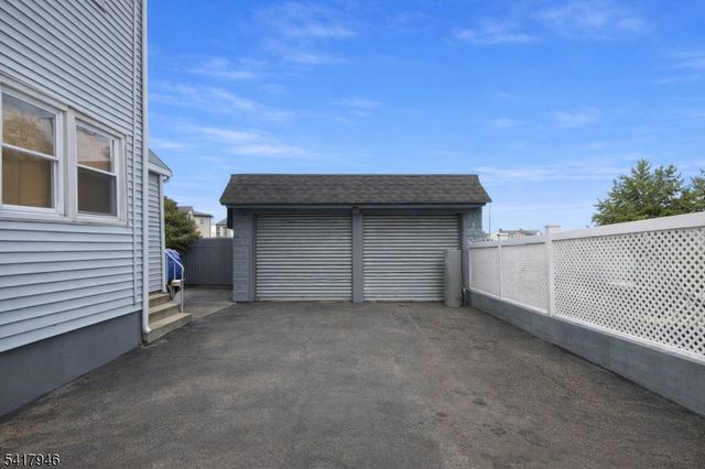 369 Totowa Ave, Paterson City, NJ 07502