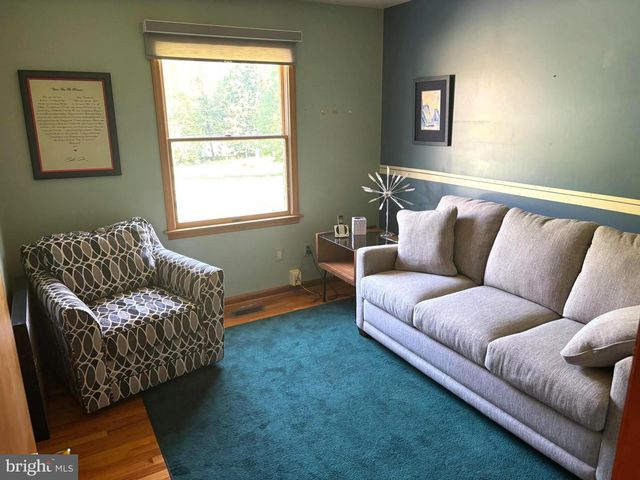 1062 MILL GAP RD, Lost City, WV 26810