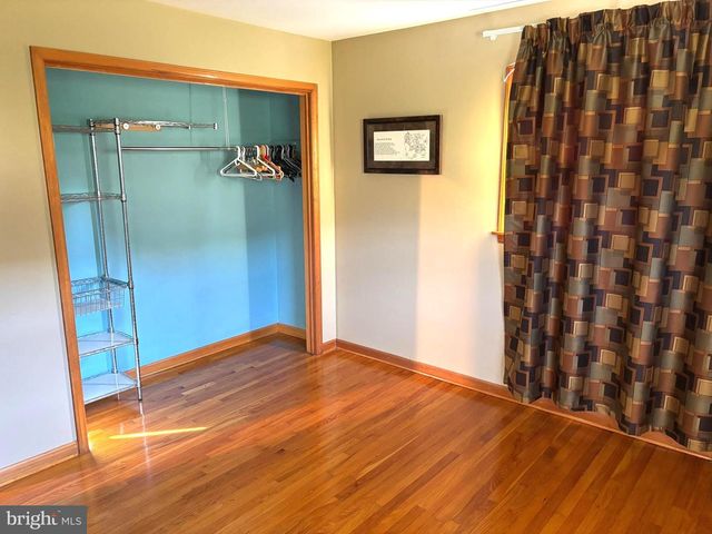 1062 MILL GAP RD, Lost City, WV 26810