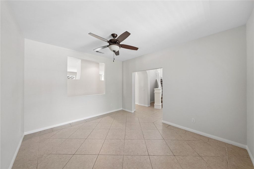 Image 13 of property listing at 1696 Tamarron, Corona, CA 92883