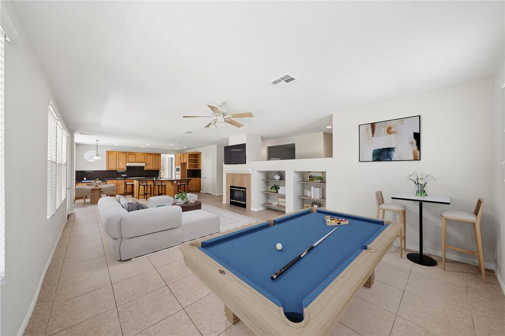 Image 16 of property listing at 1696 Tamarron, Corona, CA 92883