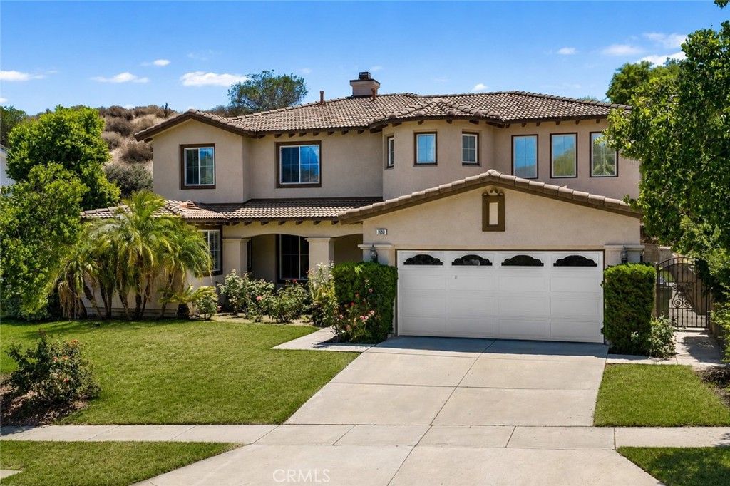 Image 2 of property listing at 1696 Tamarron, Corona, CA 92883