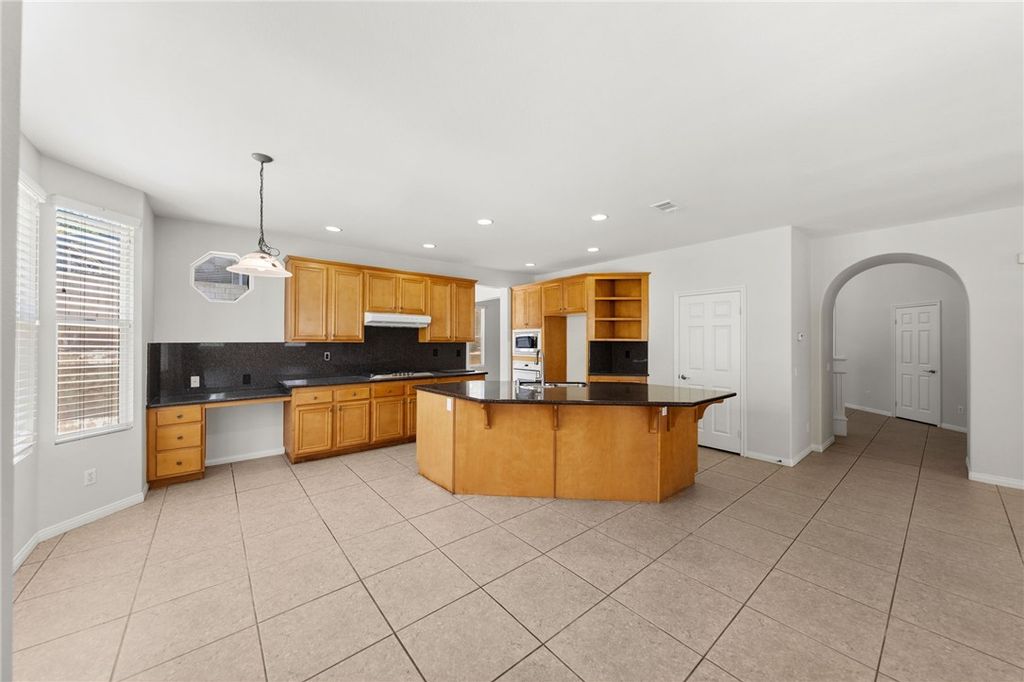 Image 20 of property listing at 1696 Tamarron, Corona, CA 92883